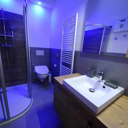Apartment Carosello 6 By Livigno